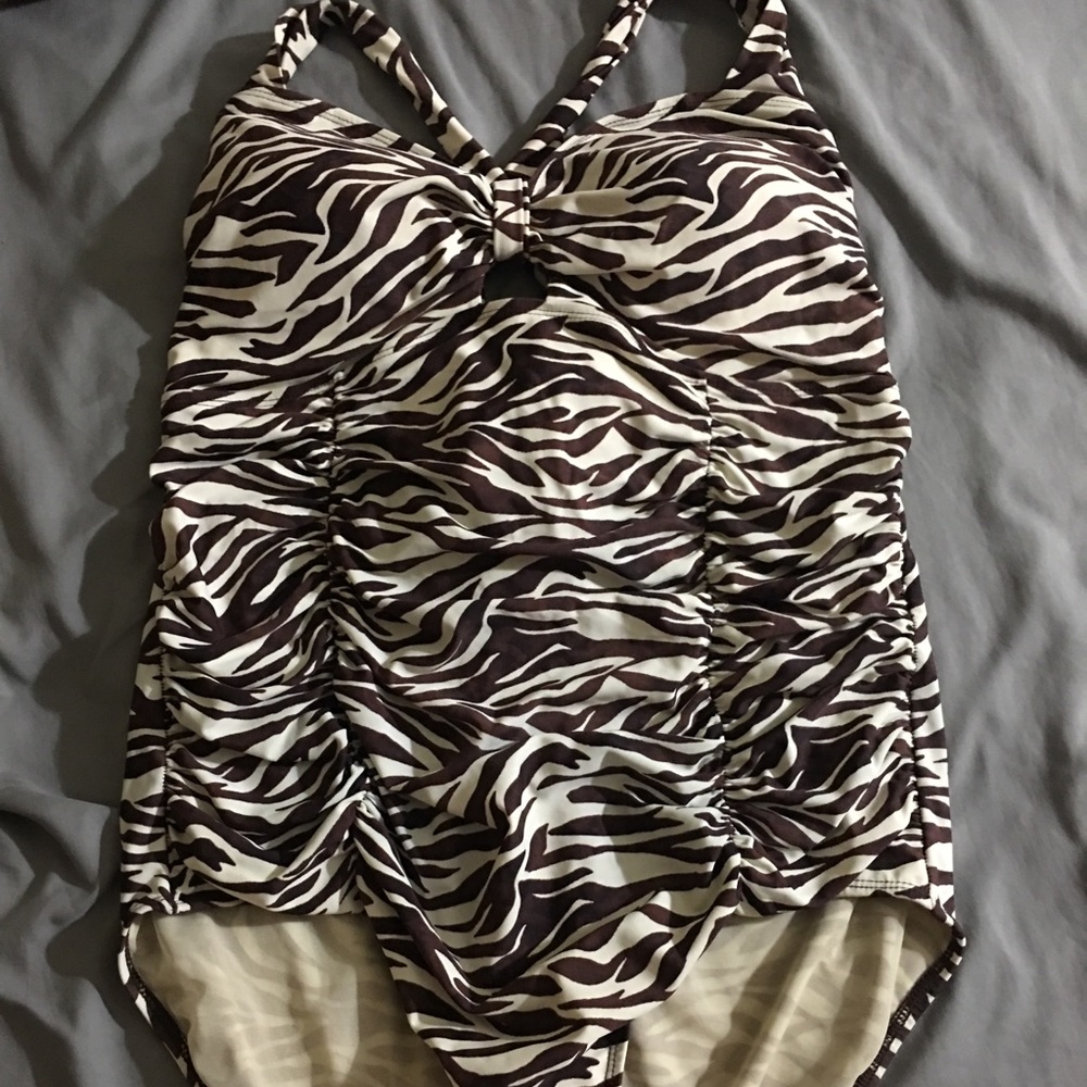 Bathing suit one piece